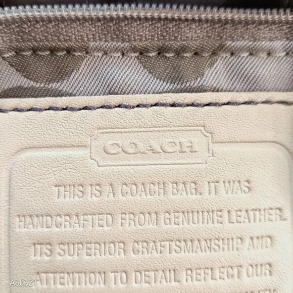Auth COACH - 09368 Beige Dark Brown Leather Backpack - Picture 5 of 10